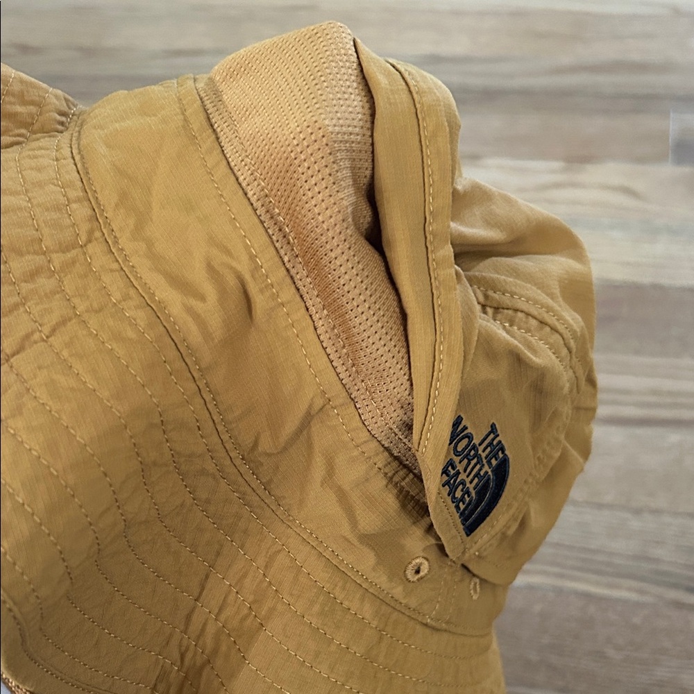 The North Face Ochre Outdoor Bucket Hat - Picture 3 of 5